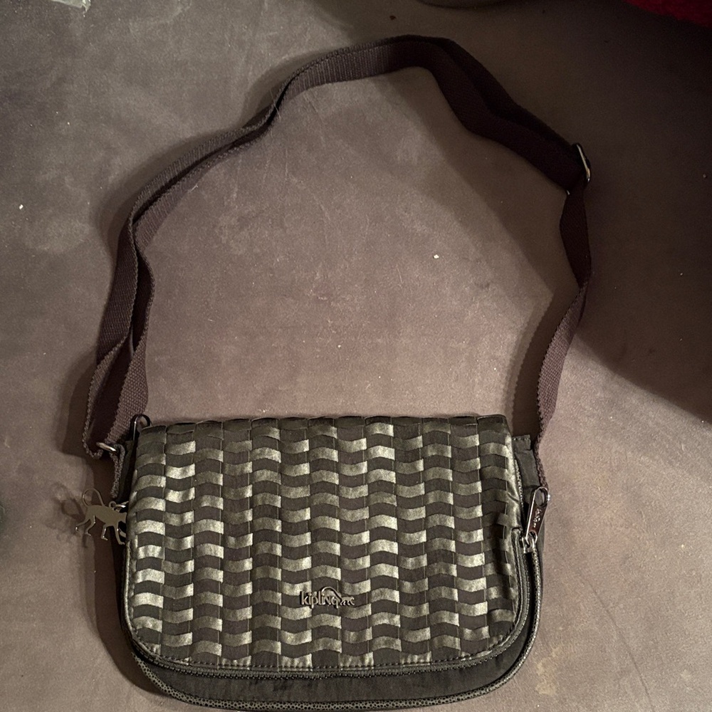 NWOT-Black and Gray Crossbody Bag